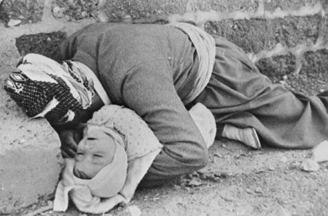 AgoraBeograd ObL61 GRANDAD _ BABY GASSED TO DEATH HALABJA KURDS