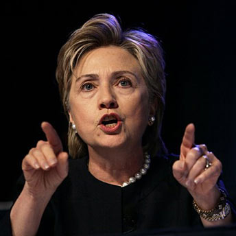 AgoraBeograd ObL38 HILLARY CLINTON POINTING TO ALLEGEDLY GREATER FOOL